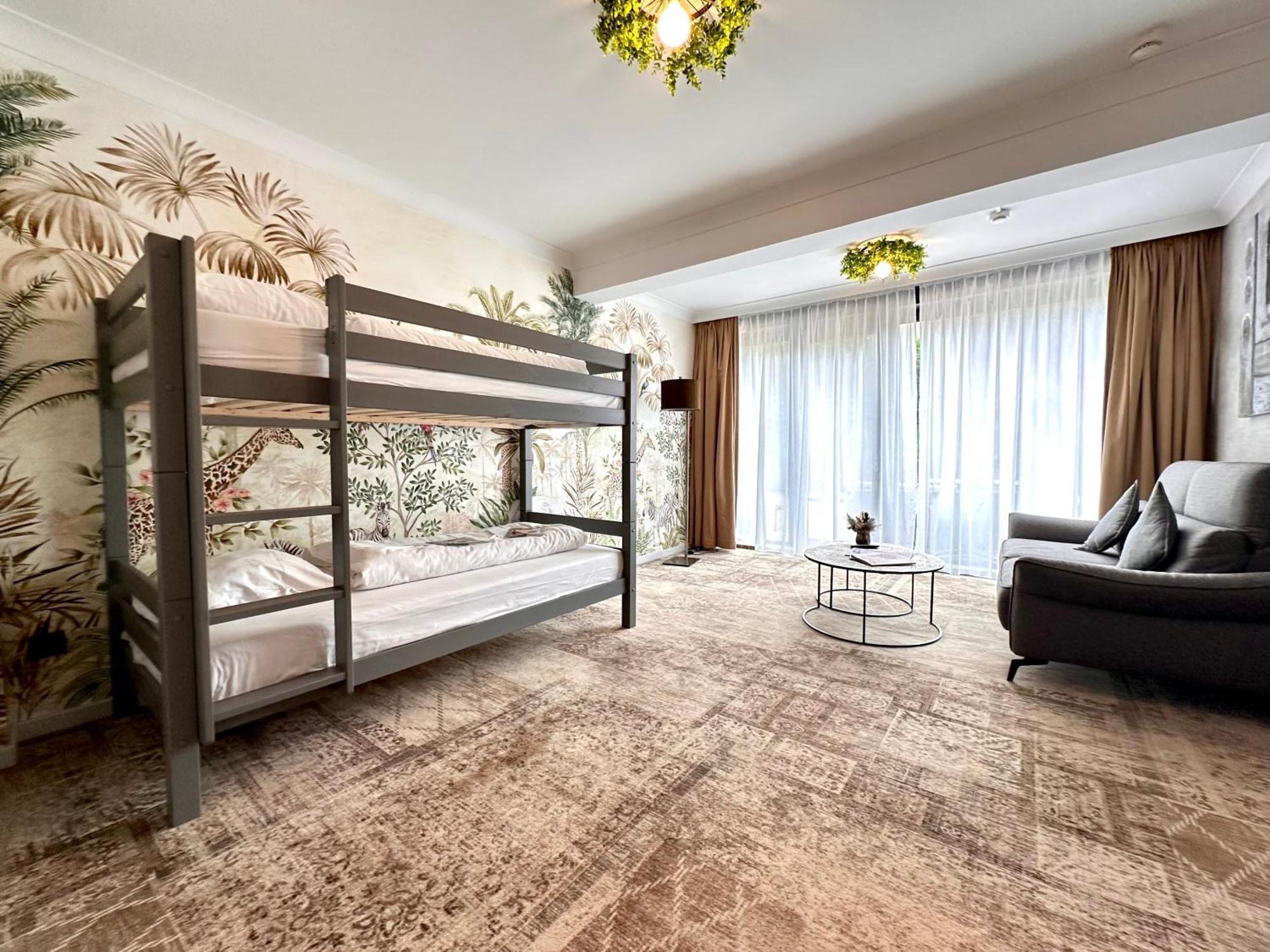 Hotel Restaurant Van Der Valk Nivelles-Sud Ngoại thất bức ảnh