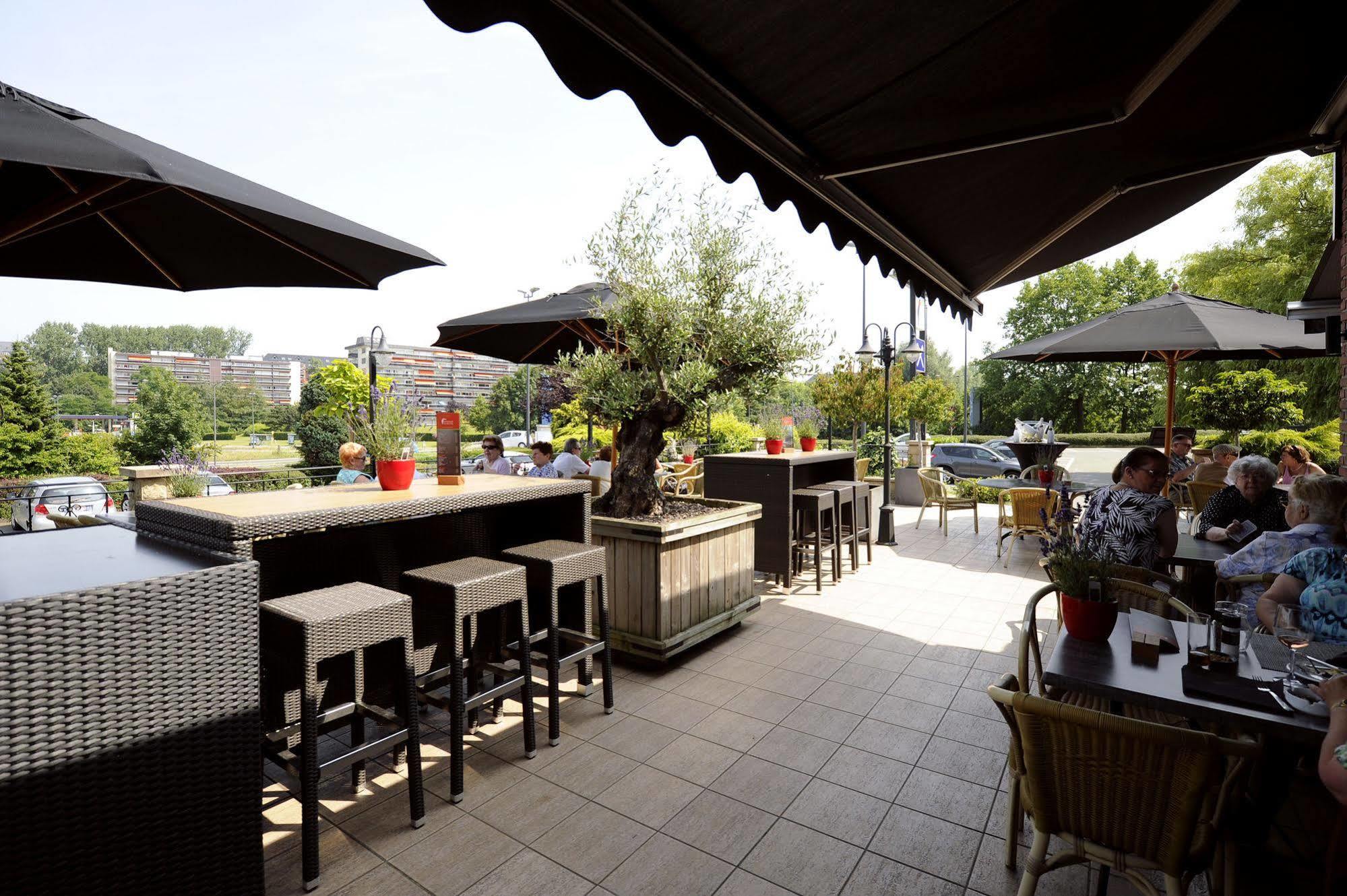 Hotel Restaurant Van Der Valk Nivelles-Sud Ngoại thất bức ảnh