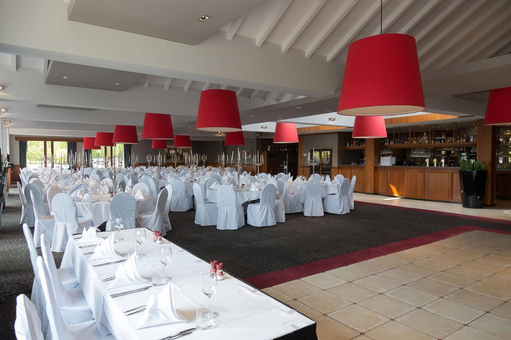 Hotel Restaurant Van Der Valk Nivelles-Sud Ngoại thất bức ảnh