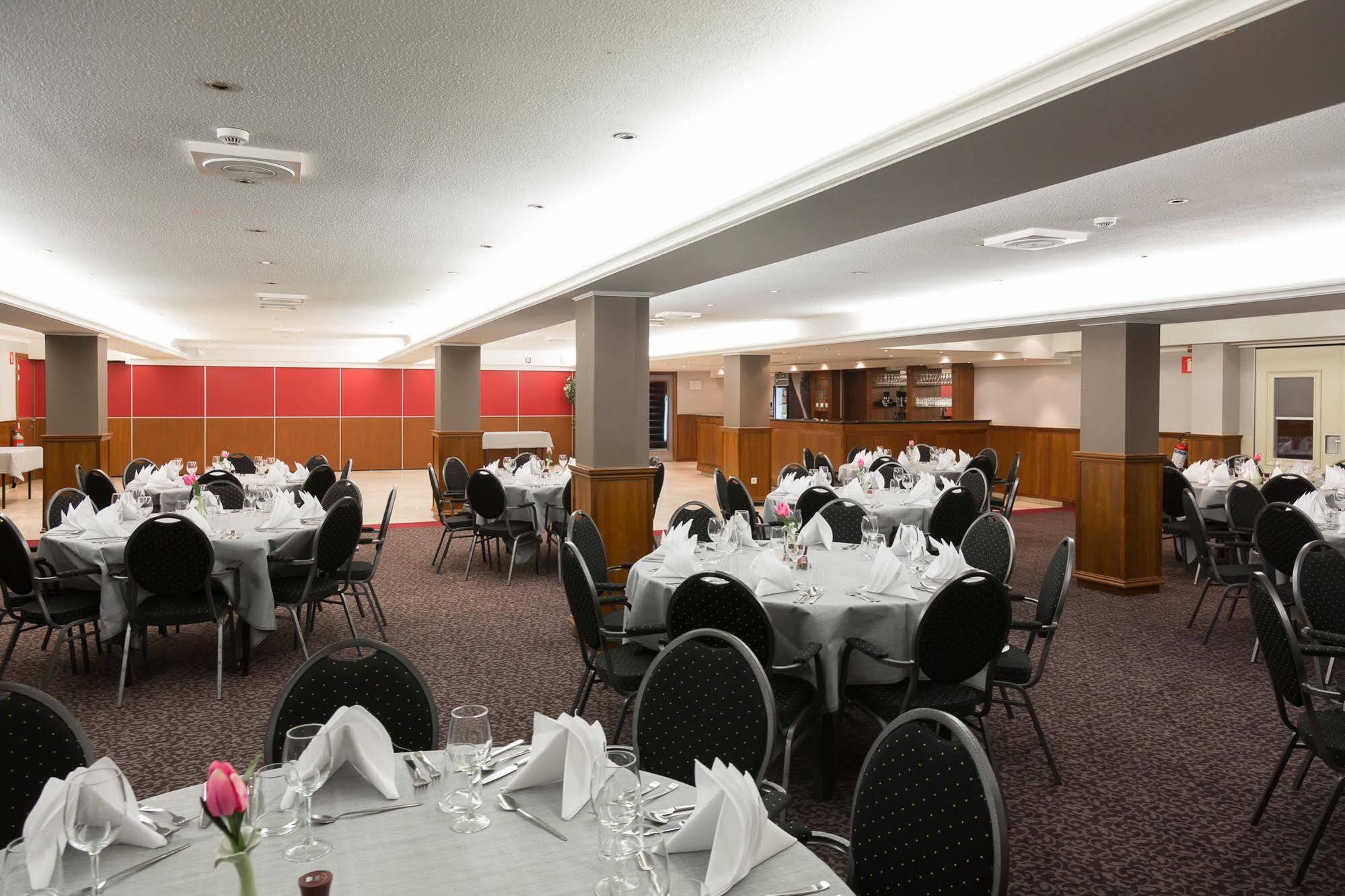 Hotel Restaurant Van Der Valk Nivelles-Sud Ngoại thất bức ảnh