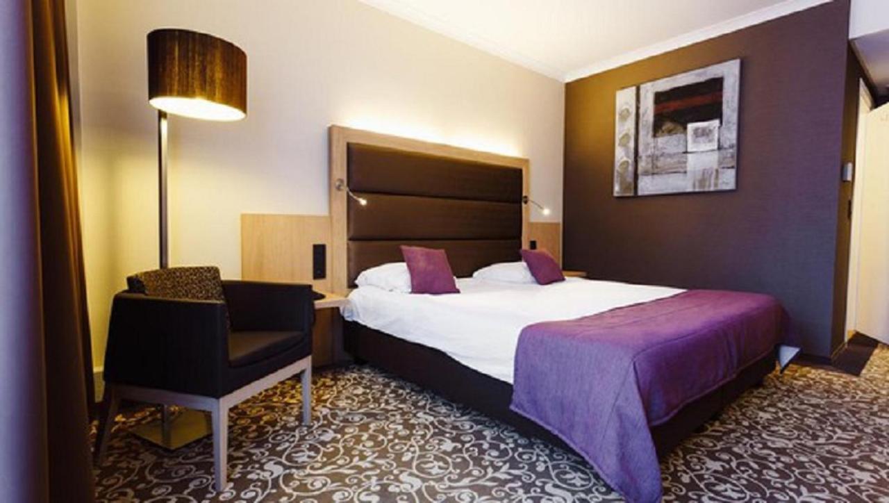 Hotel Restaurant Van Der Valk Nivelles-Sud Ngoại thất bức ảnh